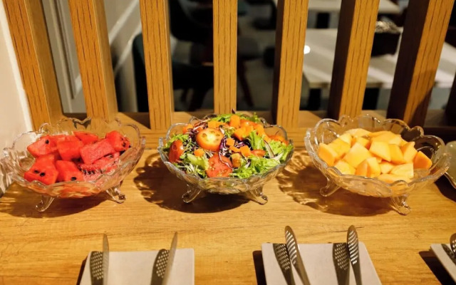 Saigon Travel Lounge