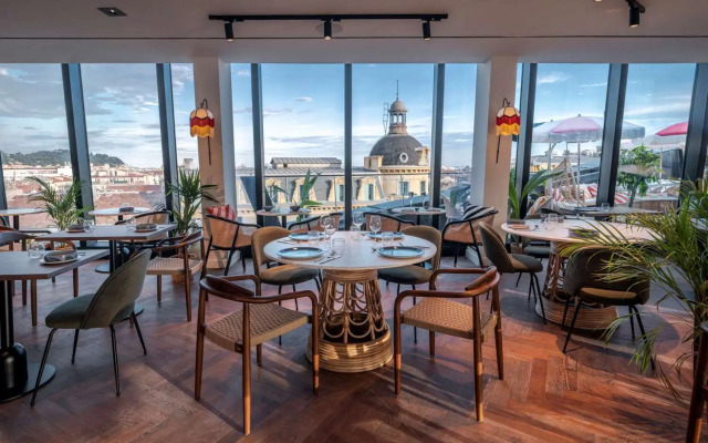 DoubleTree by Hilton Nice Centre Iconic