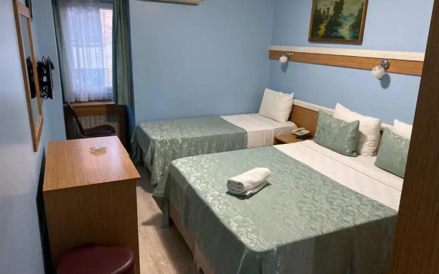 Hotel Oz Villa