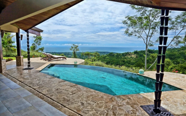 Golden Pineapple Villas