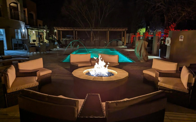 Arroyo Pinion Hotel, Ascend Hotel Collection