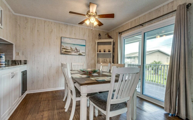 Surfside Beach Escape
