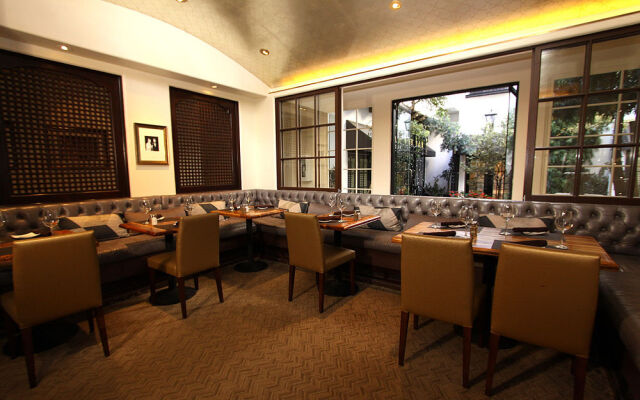 Cypress Inn