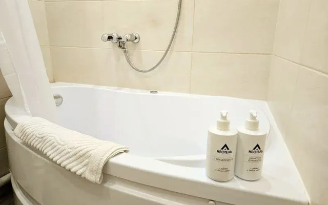 Неотель на пл. Ленина, д. 4