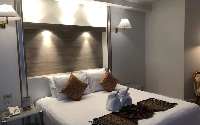 Thong Tarin Hotel