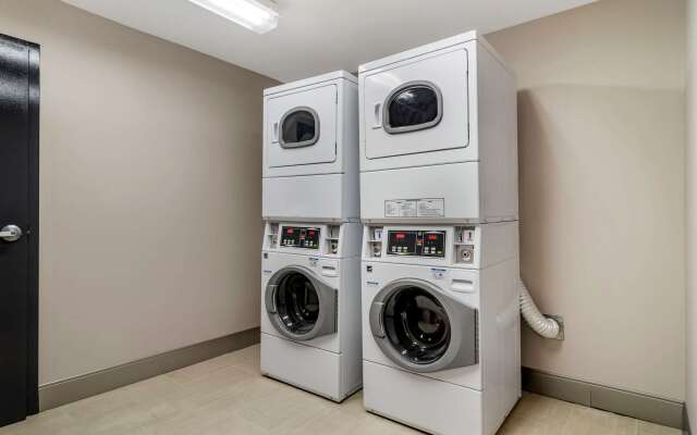 Comfort Suites McDonough Atlanta South