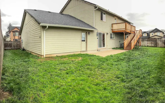 Springfield Apt w/ Deck + Central Location!