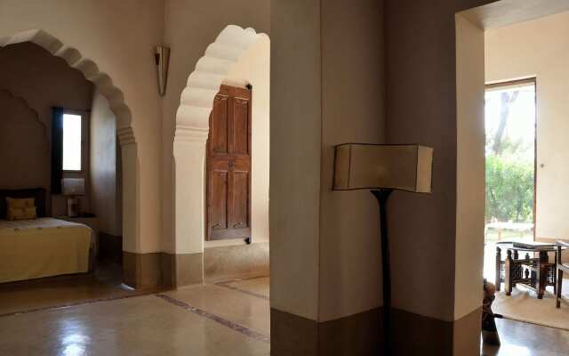 Ksar Char-Bagh