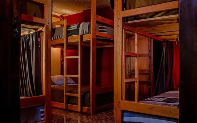 Papachos Hostel