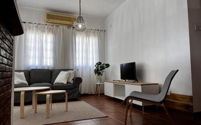mhouse44