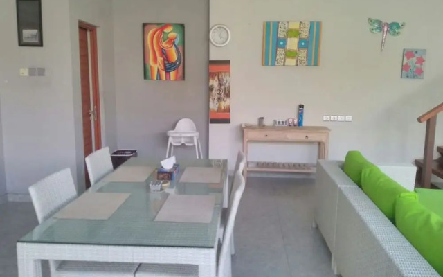 Sunshoot Villa Sandat