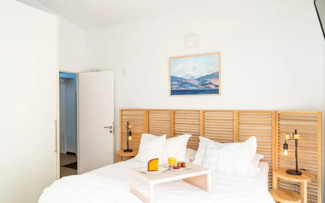 Lefkon Villa With Pool by the Sea - N Peloponnese