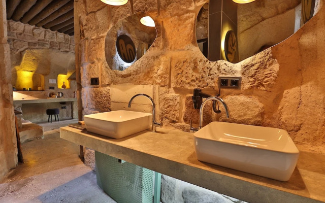 Eka Cave Suites