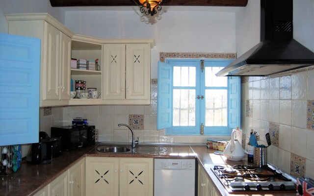 Los Olivos Country Villas Casasol