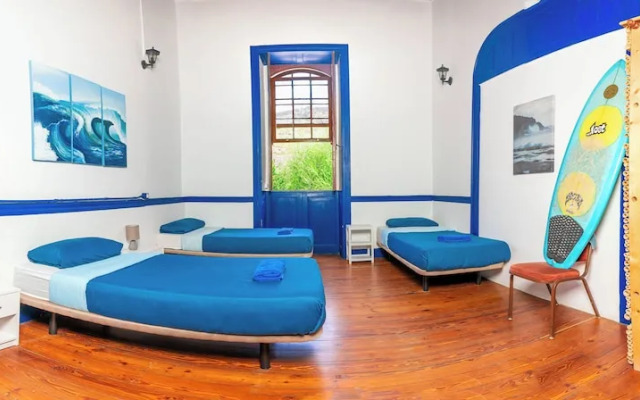 Atlantis Surf Hostel