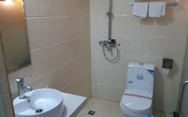 Guangzhou Xilaile Hotel (Yuxia Weizhou Convention and Exhibition Center Branch) – Bathroom – Guangzhou