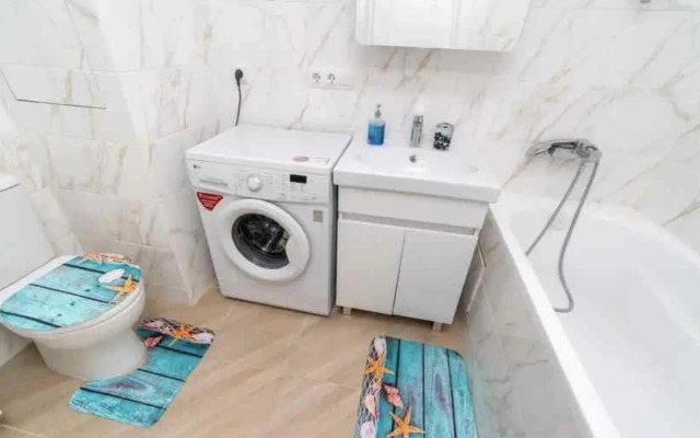 ZаrаАраrtmеnts24 (Зара Апартаменты) на улице Германа Титова 8