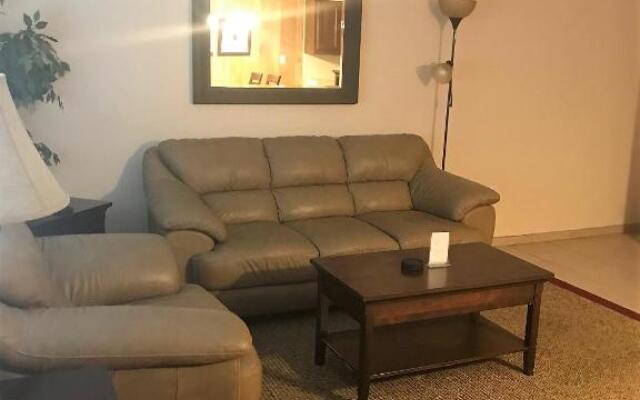 Courtyard #210 Condo