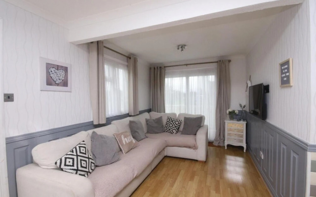 18A Medmerry Park 2 Bedroom Chalet