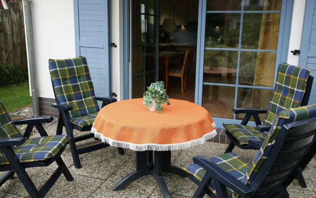 Cozy apartment near Beach in Dierhagen Strand