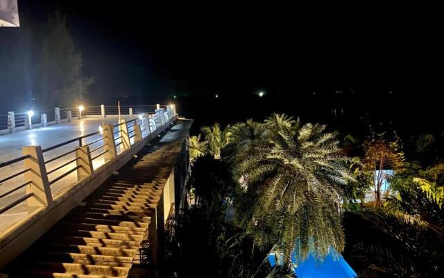 Windy SeaView Resort