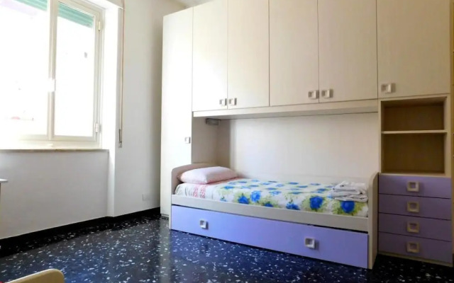 a levanto, trilocale vicino alla stazione