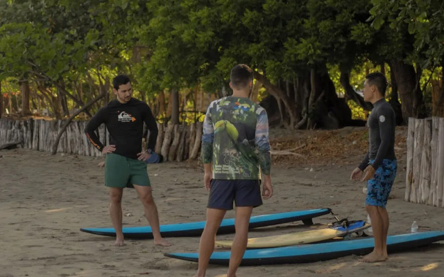 Zulu Surf Hotel