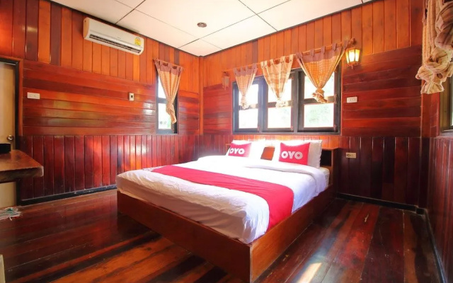 OYO 476 Ban Rimnam Resort