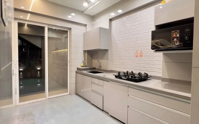 Boss 3BHK Pvt Pool by Stellar Stays