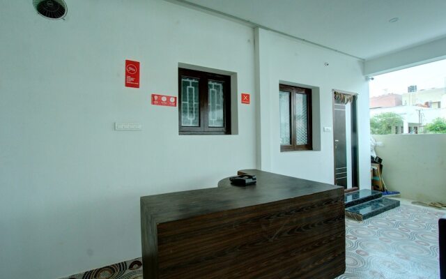 OYO 24597 Dheeran Home Stay