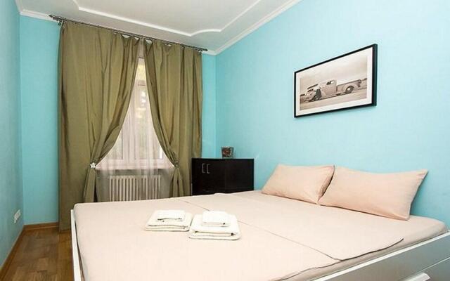 Apartlux on Ploshchad Pobedy