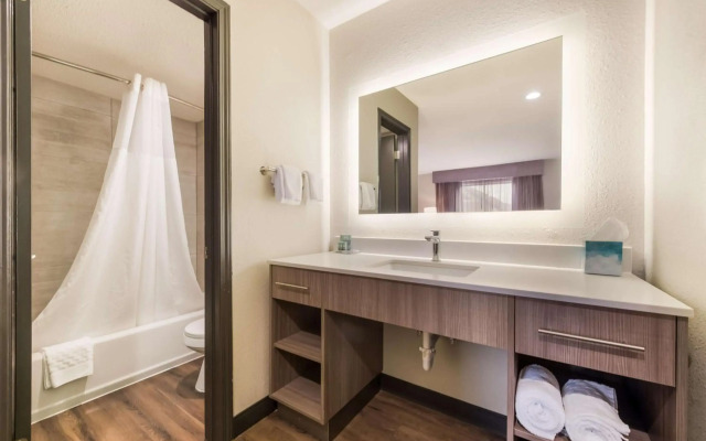 Best Western Fishkill Inn & Suites