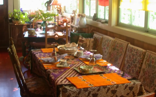 Hollyhock Country House