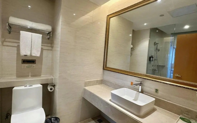 Vienna International South Railway Station