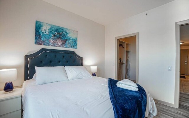 Gorgeous 2bd Condo Patio Gym Parking Coffee