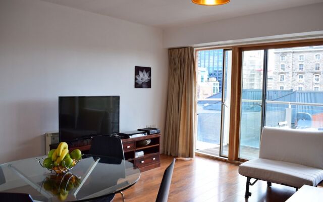 1 Bedroom Flat Near Grand Canal