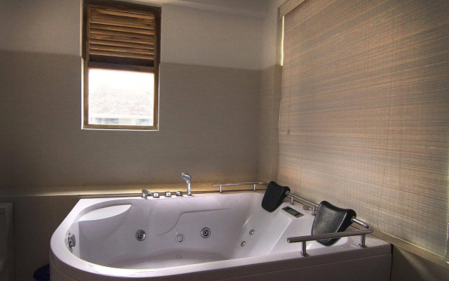 Ranmal Beach Hotel