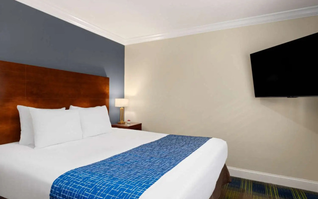 Travelodge by Wyndham by Fisherman's Wharf