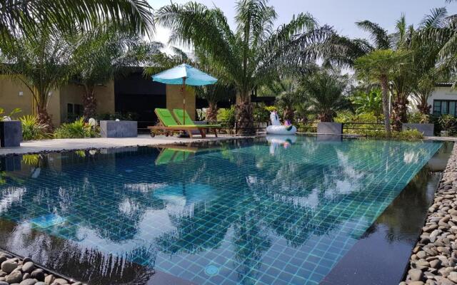 Palm Pran Resort