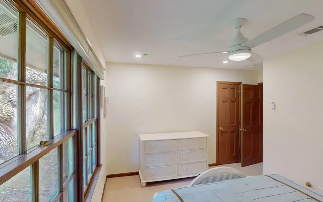 Live Oak Hideaway 4 Bedroom Home