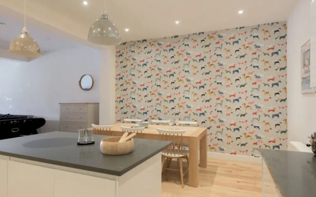 The White Wood Forest - Jewellery Quarter 3bdr Home