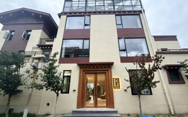 Lake Tower Whisper Guest house – Exterior – Shangri-La