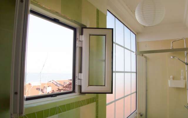 ALFAMA 3B - Balby's Bed&Breakfast