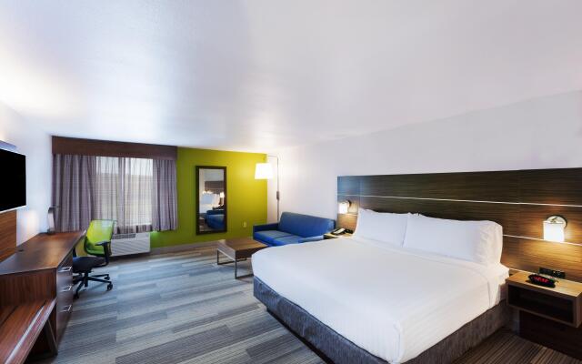 Holiday Inn Express Hotel & Suites Dallas Lewisville, an IHG Hotel