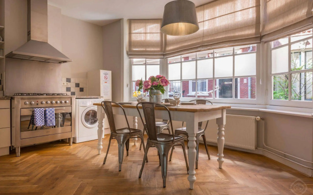 Nieuwmarkt Waag apartments