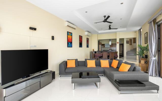 Villa Azure with Infinity Pool