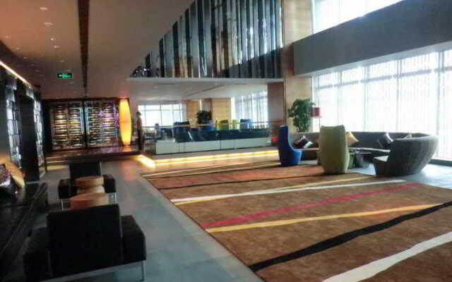 Hotel V