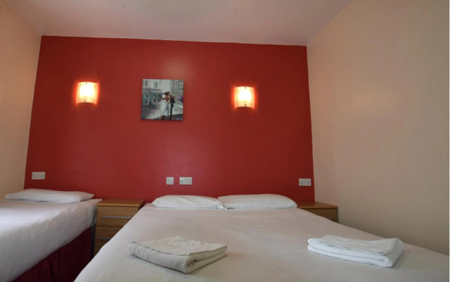 Cranbrook Hotel