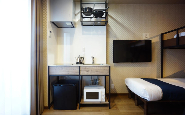 Rona Hotel – Guest Rooms – Tokyo