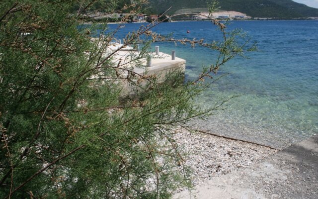 Apartment At the sea - 5 M from the beach : A2 Klek, Riviera Dubrovnik
